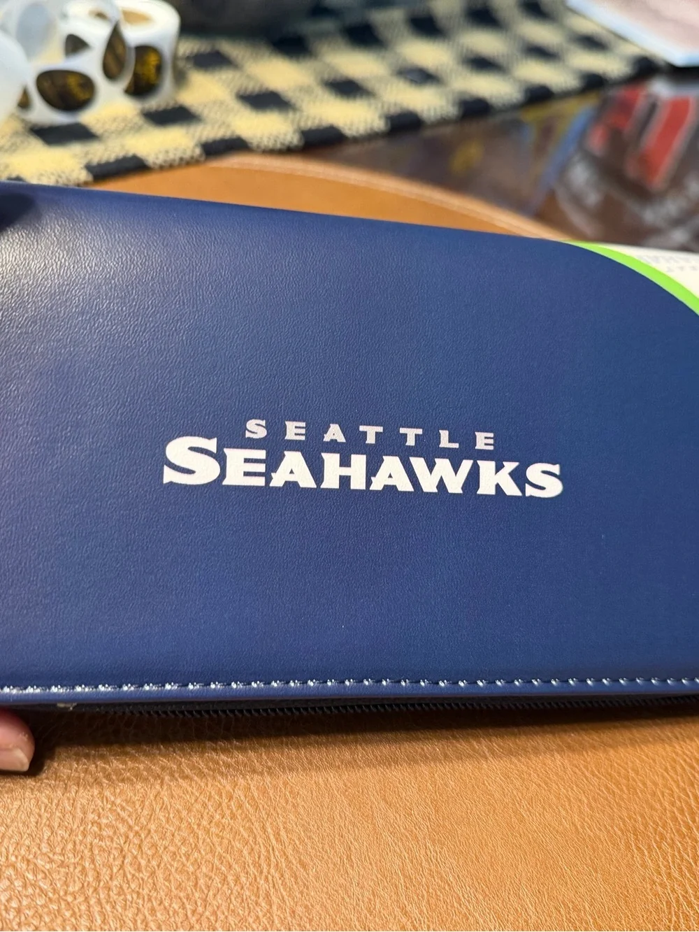 Seattle Seahawks NWT Navy & Green Wristlet Wallet - NFL